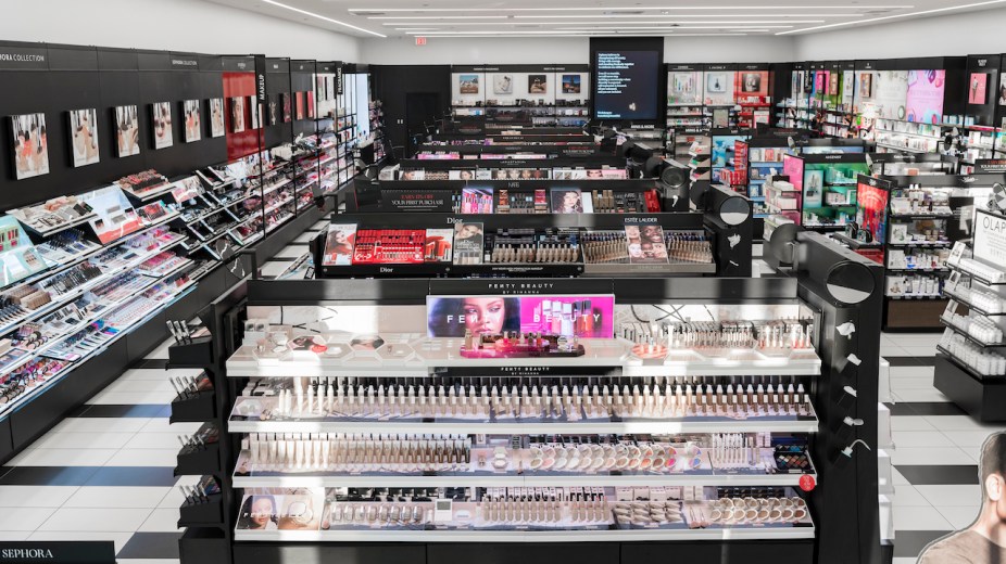 Sephora, Retailer