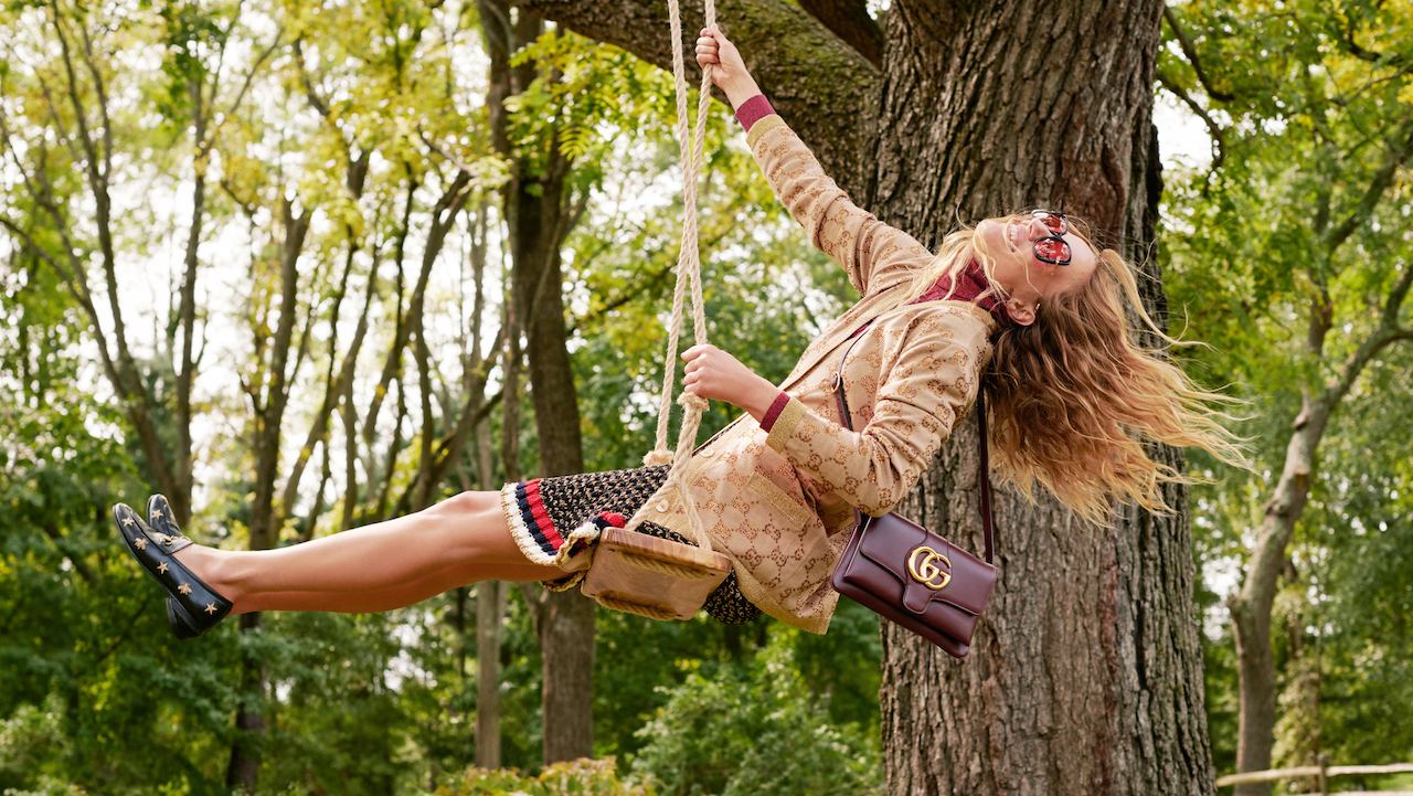 Swingin into the weekend with the most gorgeous Louis Vuitton