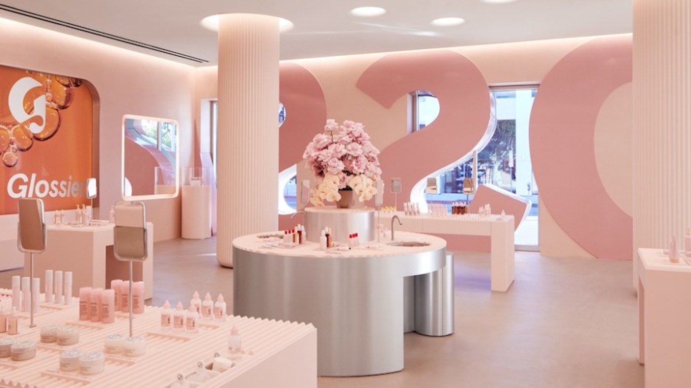 Here's What Glossier's Employees Are Bringing